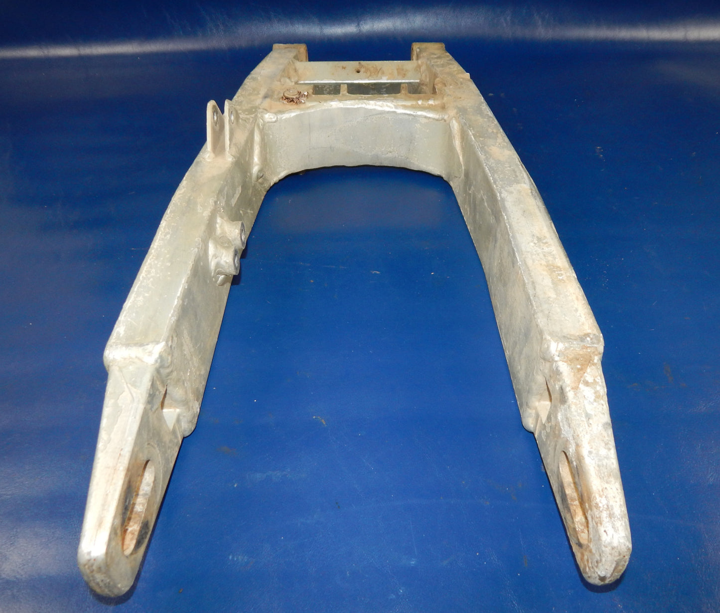 VINTAGE 1980's HUSQVARNA REAR SUSPENSION FRAME CHASSIS ALUMINUM SWING ARM - MotoRaider