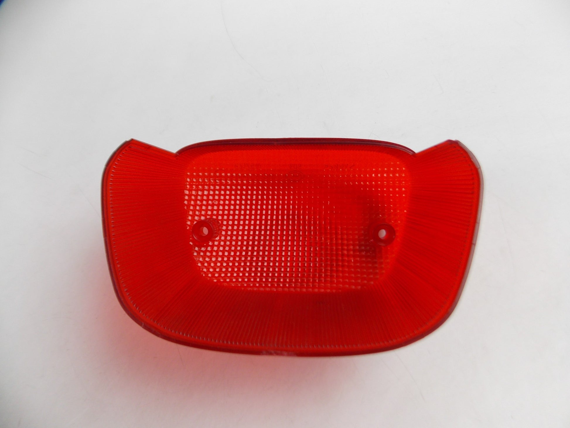 NOS HONDA SH 50 1993-2004 TAIL LIGHT LENS REFLECTOR RED CEV 505 - MotoRaider