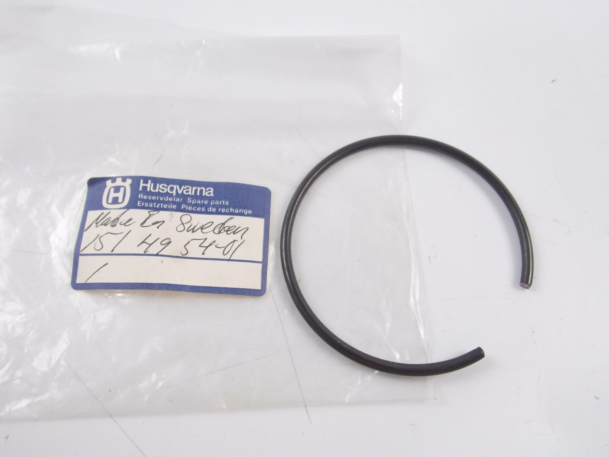 NOS OEM HUSQVARNA CIRCLIP RETAINER CLIP 151495401 - MotoRaider