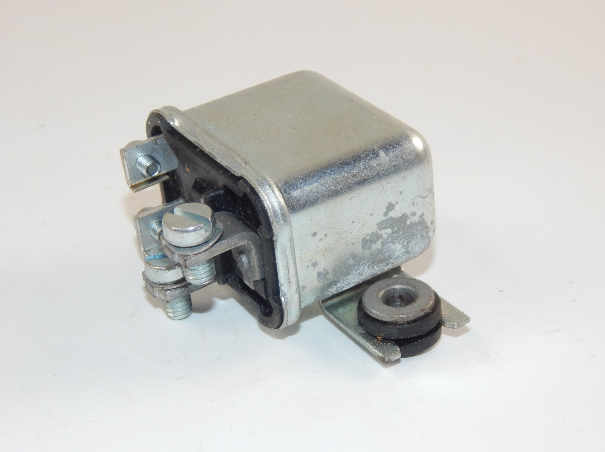 VINTAGE MOTORCYLE TRACTOR FARM EQUIPMENT BOSCH CONTACT RELAY SWITCH 0332002103 - MotoRaider