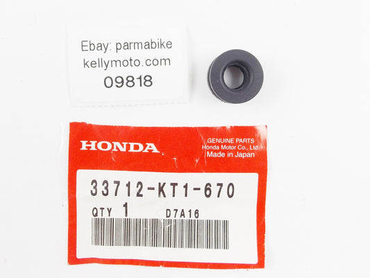 OEM 1986-2018 HONDA XR250 ATC200 VT600 TAILLIGHT RUBBER GROMMET 33712-KT1-670 - MotoRaider