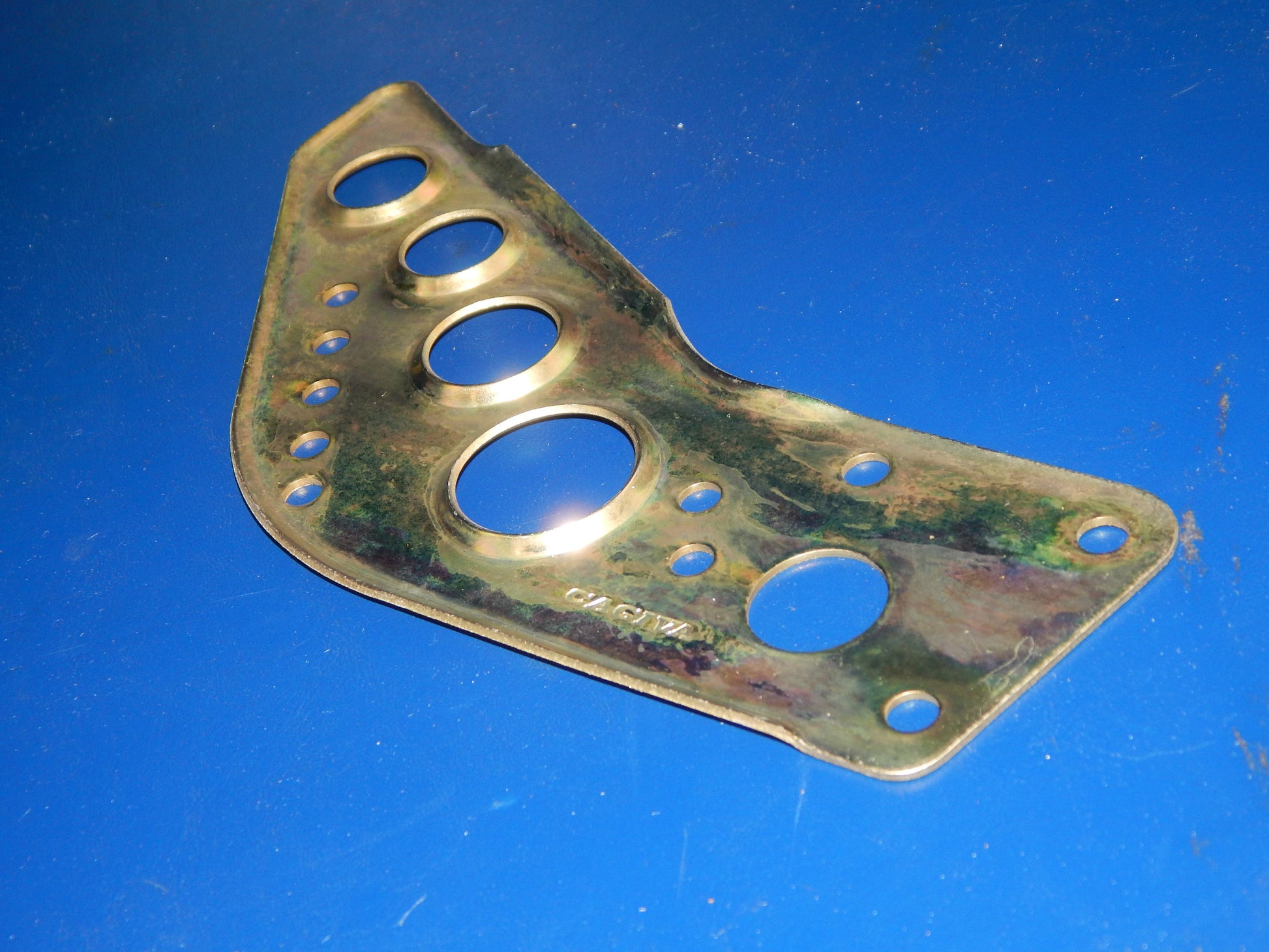 OEM CAGIVA 1982 WRX 125 WMX 125 250 CHAIN GUIDE GOLD PLATE GUARD 33468 VINTAGE - MotoRaider