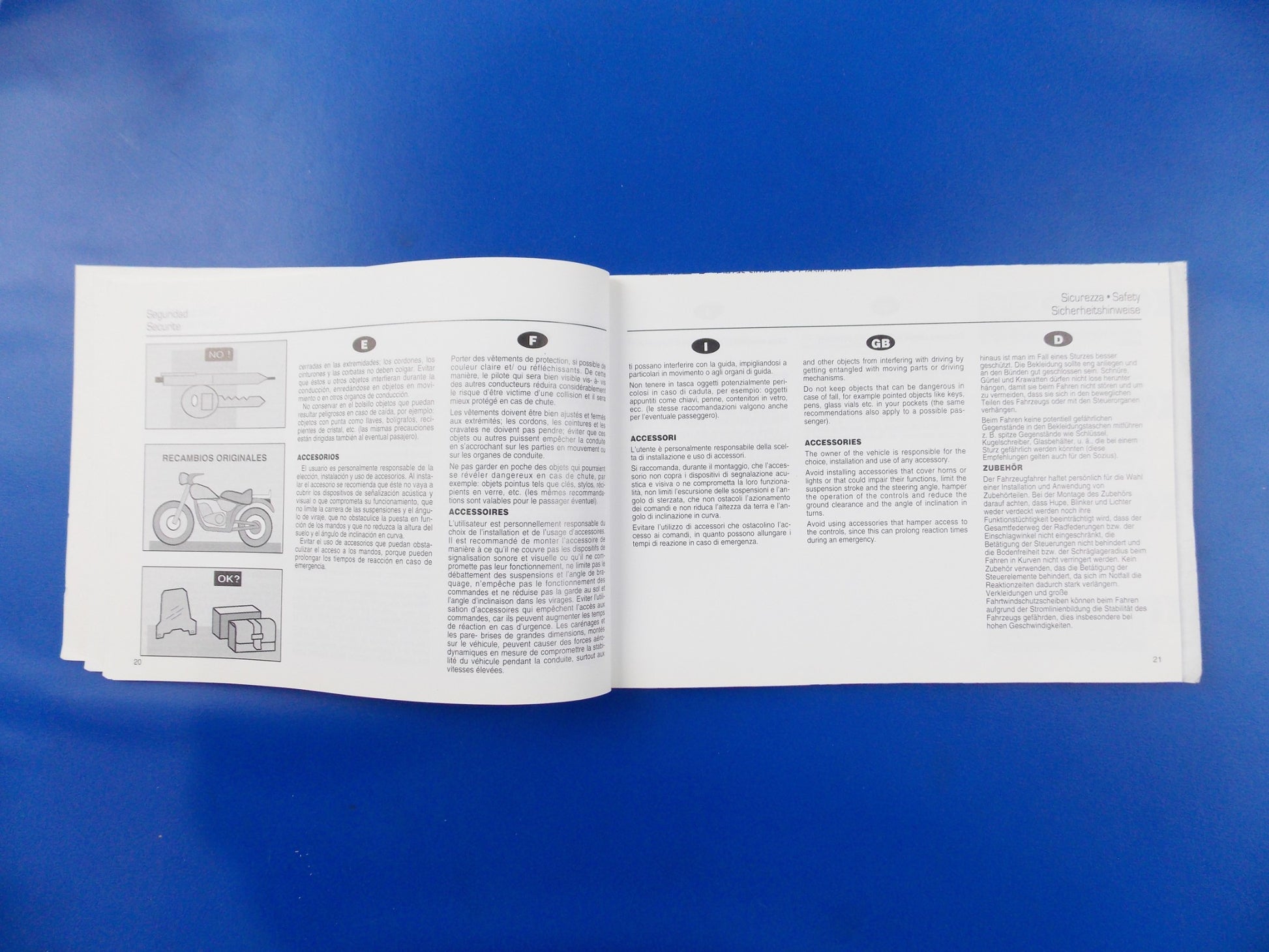 DERBI SENDA DRD 125 4T OWNER'S MANUAL ITALIAN/FRENCH/ENGLISH/GERMAN/SPANISH BOOK - MotoRaider