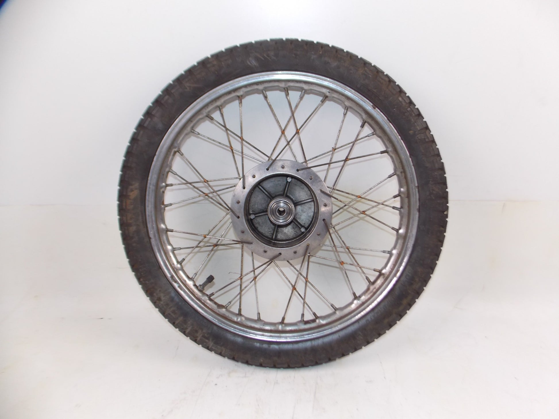 1959 GILERA GIUBILEO 98cc 17" FRONT WHEEL RIM HUB SPOKES TIRE VINTAGE ITALY - MotoRaider