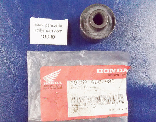 OEM HONDA 1997-2001 SGX50 BUSH ENGINE HANGER RUBBER 50353-GCG-930 | 50353GCG930 - MotoRaider