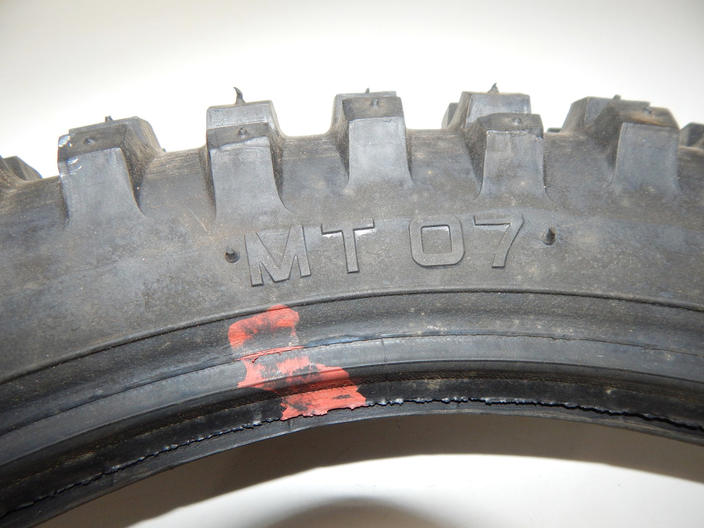 PIRELLI REAR WHEEL TIRE 300 x 18 CROSS ENDURO MT-08 BETA CAGIVA APRILIA HONDA CZ - MotoRaider