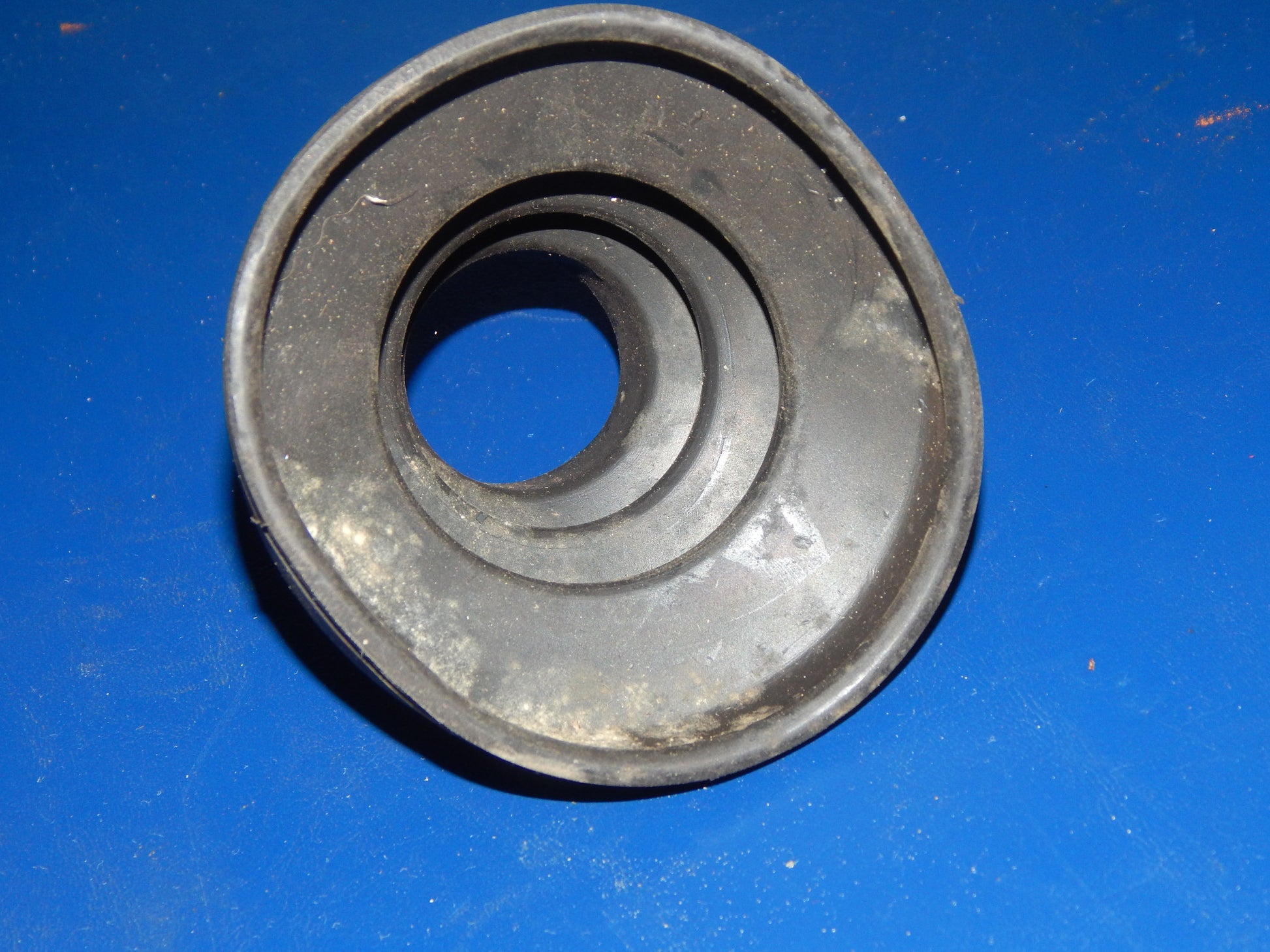 AIR BOX CARBURETOR RUBBER BELLOW CONNECTOR PUCH HERCULES SACHS ID=32-80mm L=60mm - MotoRaider