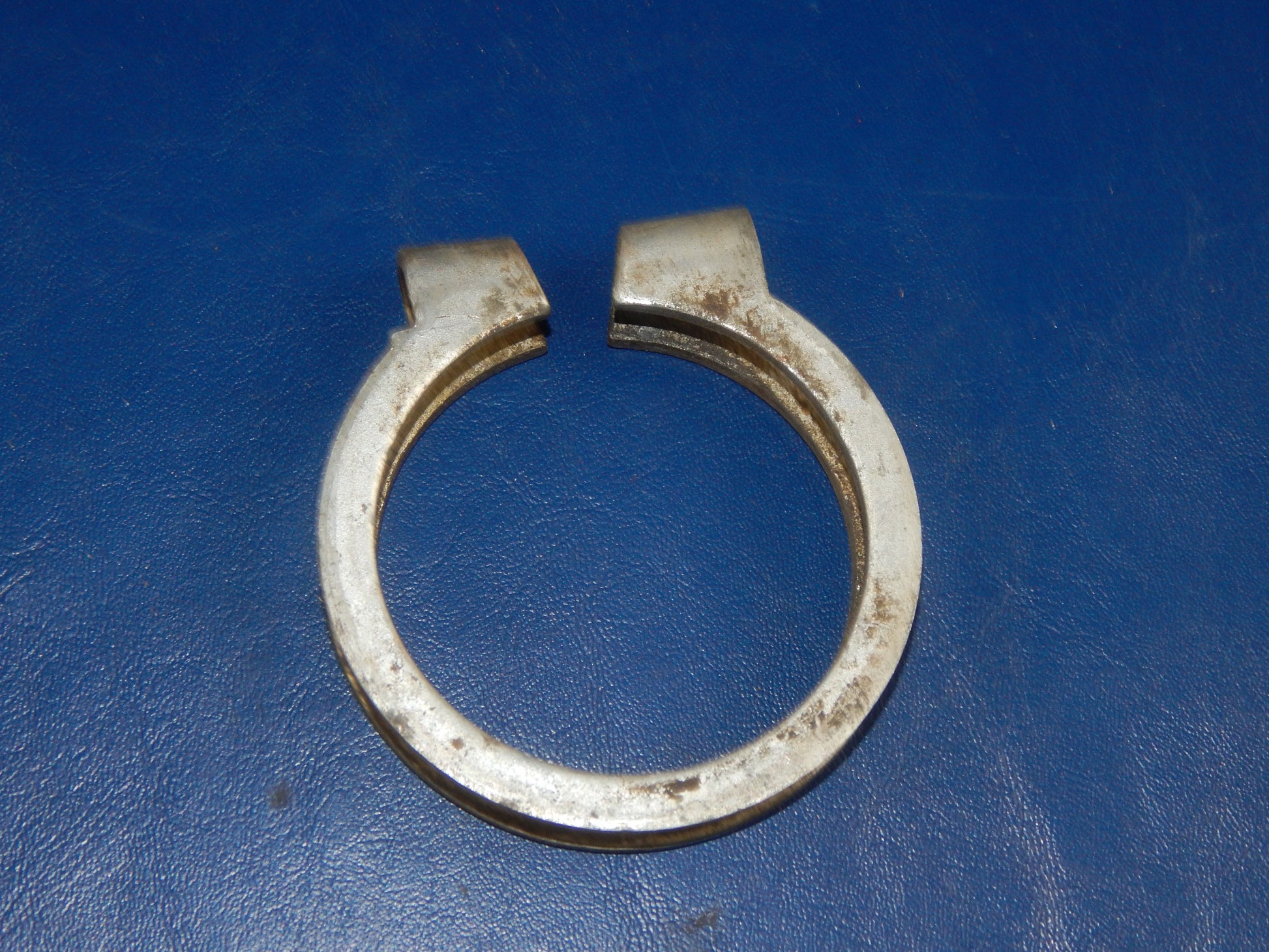 VINTAGE MOTORCYCLE CARBURETOR CLAMP ID=62mm HERCULES DKW SACHS HUSQVARNA - MotoRaider