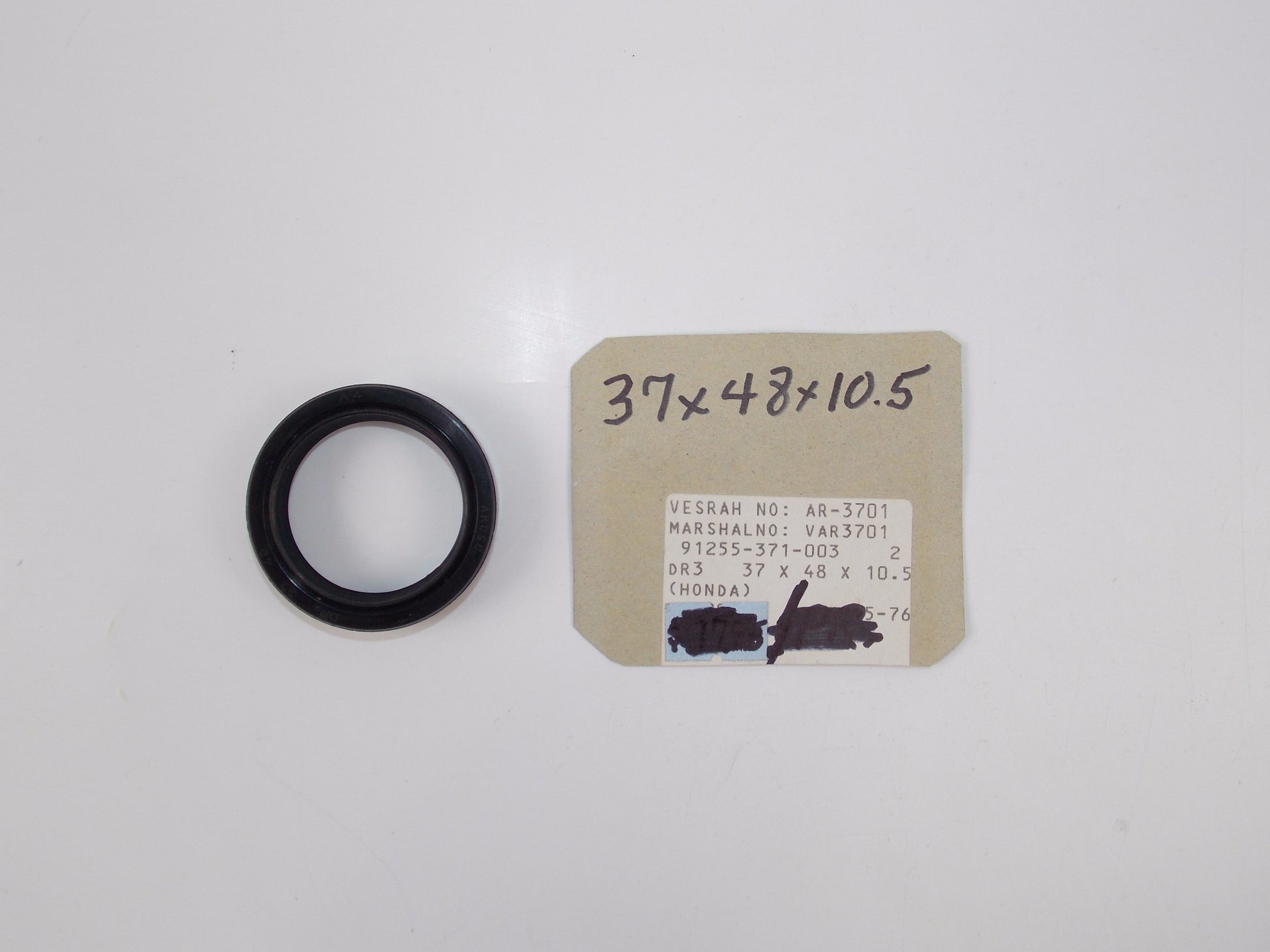 OIL SEAL 37x48x10.5 37mm x 48mm x 10.5mm HONDA AR-3701 | VAR3701 | 91255-371-003 - MotoRaider