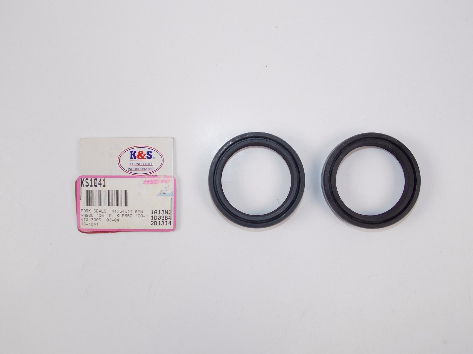 K&S FRONT FORK SEAL SET 41x54x11 HARLEY HONDA KAWAWAKI SUZUKI YAMAHA 16-1041 - MotoRaider