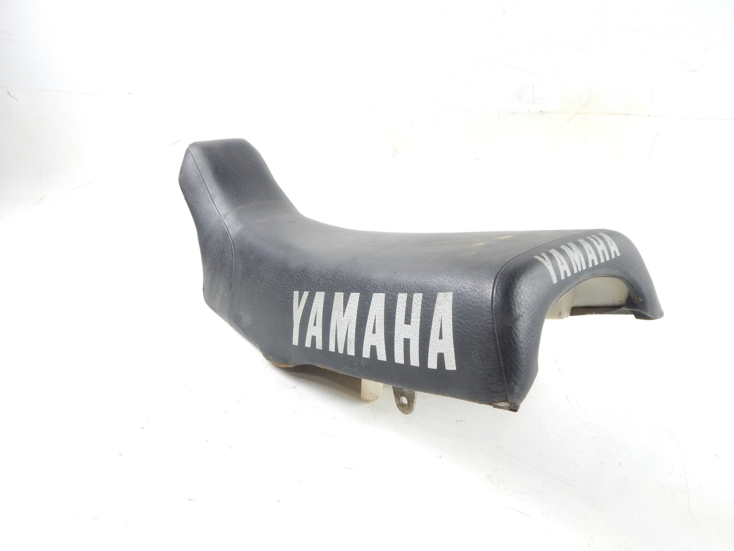 1983 YAMAHA YZ 125 YZ125 BLACK SADDLE SEAT PAN FOAM COVER VINTAGE MOTOCROSS - MotoRaider