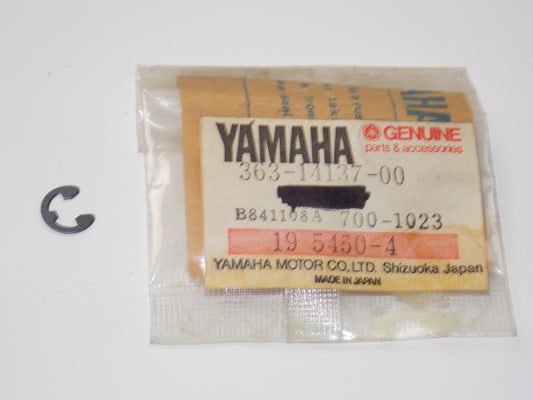 NOS OEM YAMAHA 73-93 EXCITER II ST/LE DT175F YT125G CARBURETOR CLIP 363-14137-00 - MotoRaider