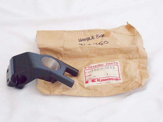 NOS OEM KAWASAKI 1983 1984 GPZ750 ZX750 LEFT HANDLEBAR HOLDER MOUNT 46012-1033 - MotoRaider